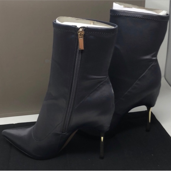 Never Been Worn BCBG MaxAzria - Picture 4 of 6